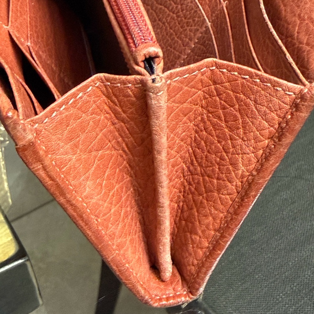 Gucci Beige Monogram Canvas Wallet with Orange Leather Trim - Picture 14 of 14